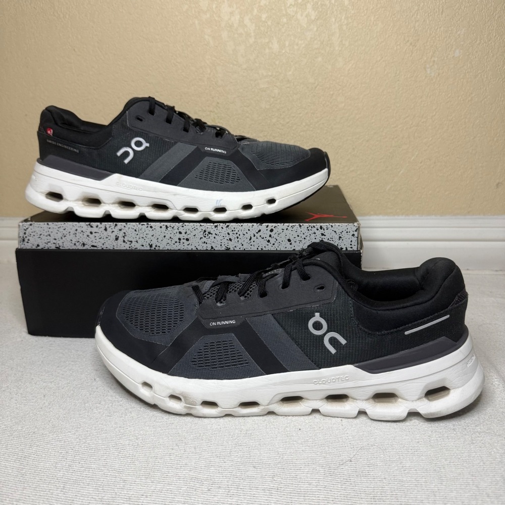 On Cloudstratus Running Shoes Men Size 13 Black White Road Sneakers 3ME10140264